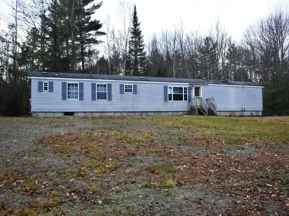 53 Laroche Lane, Hebron, ME 04238