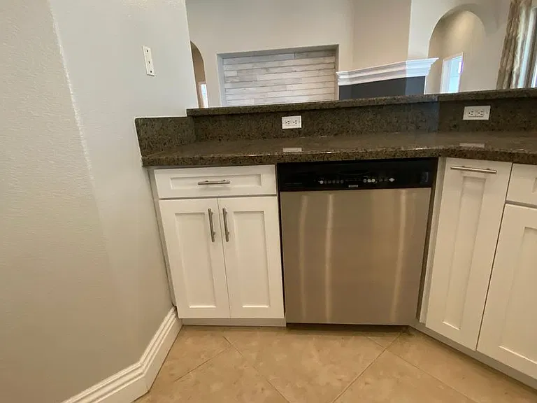 3611 Oakleaf Ave — Photo 47