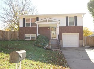 3904 Opal Dr, Saint Charles, MO