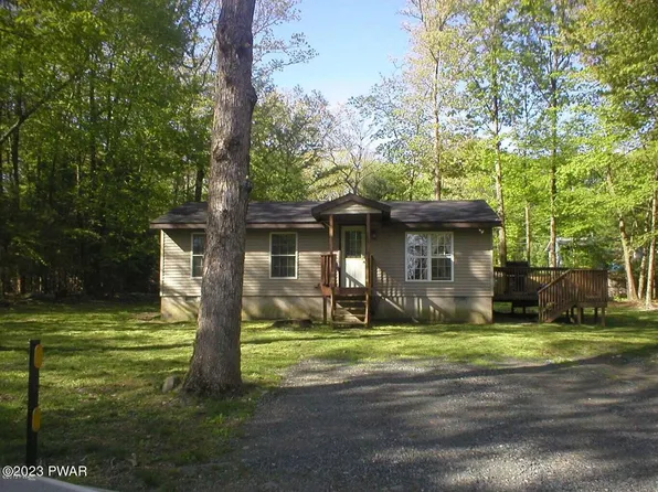 106 Planetree Ln, Dingmans Ferry, PA 18328