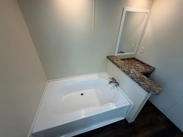 1105 S Rogers St — Photo 34
