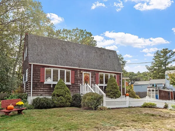 37 Porter St, Billerica, MA 01821