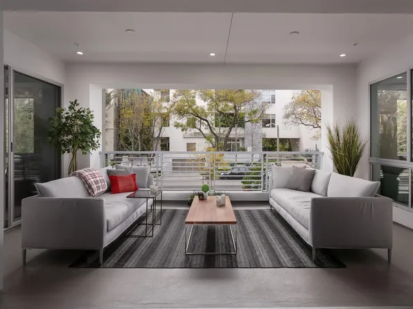 450 N Palm Dr Unit 206, Beverly Hills, CA 90210