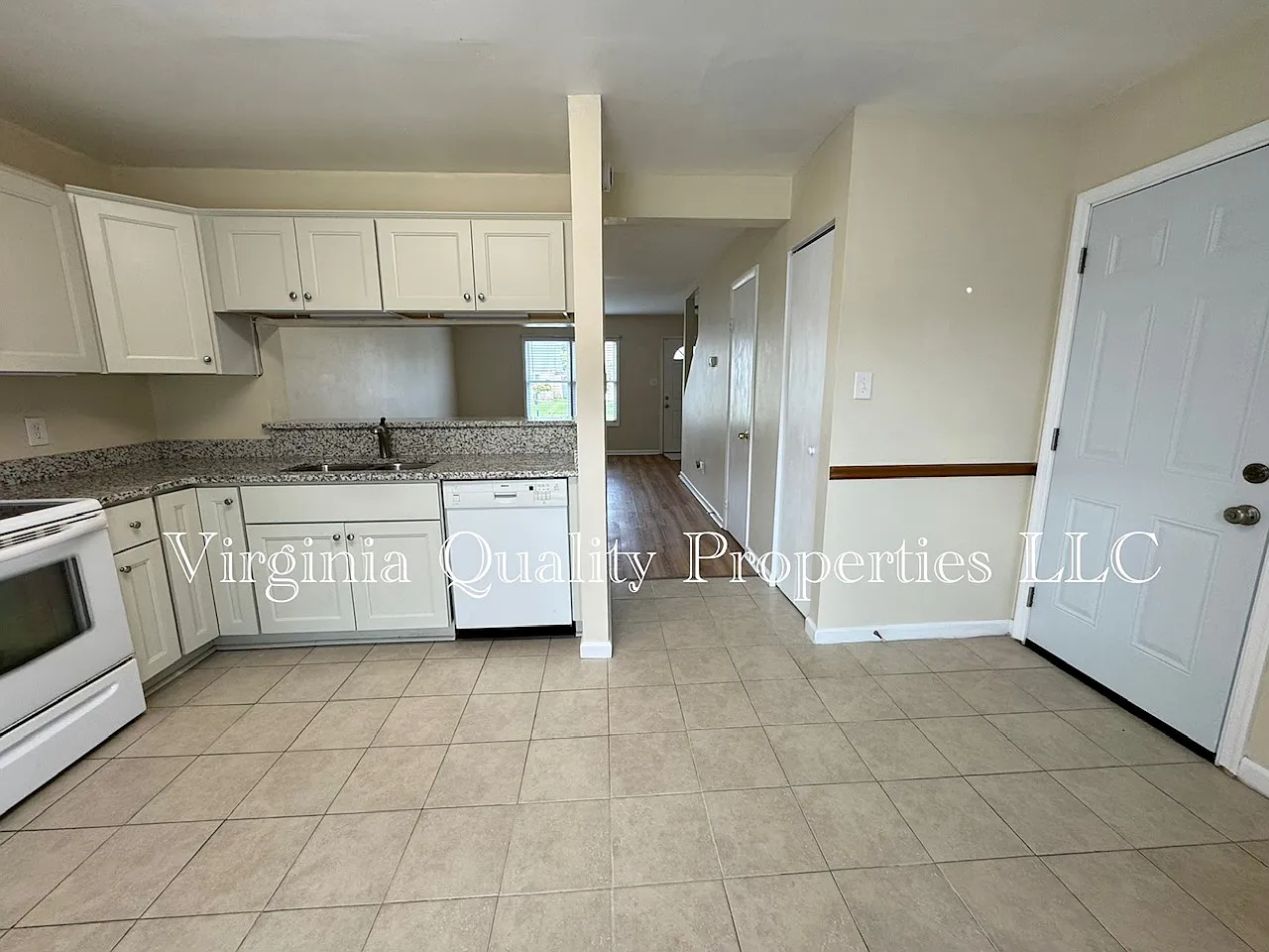 3 bed, 2.5 bath, 1350 sqft, $2,375 — Photo 4