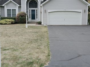29 Egmont Ct, Delmar, NY 12054