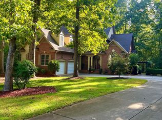 240 Georgetown Woods Dr, Youngsville, NC 27596