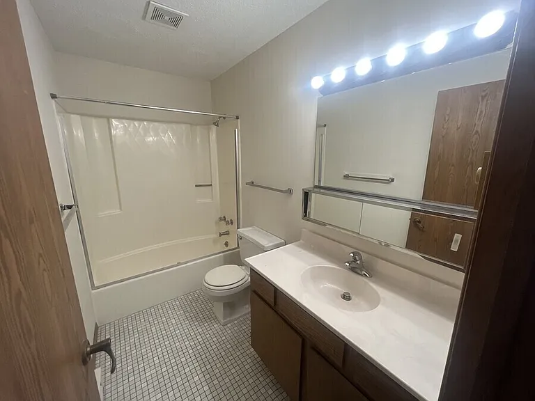 851 Driftwood Dr #1 — Photo 11
