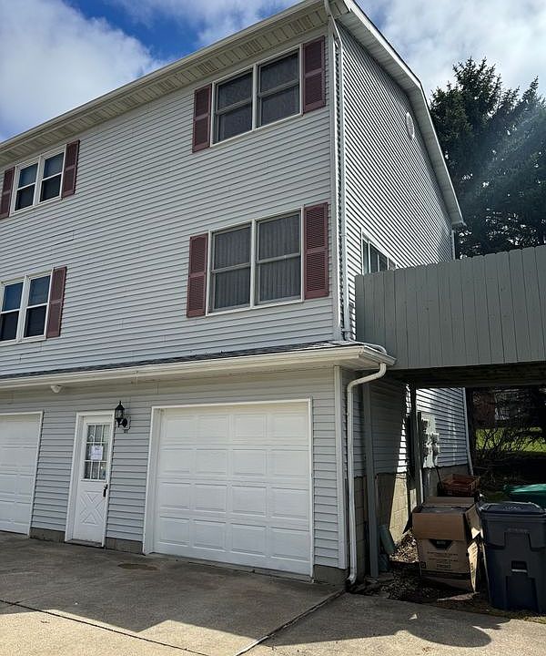 1st image of 4032 Canterbury Dr