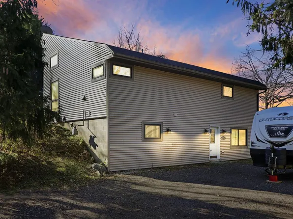 30931 Grand DRIVE, Waterford, WI 53185