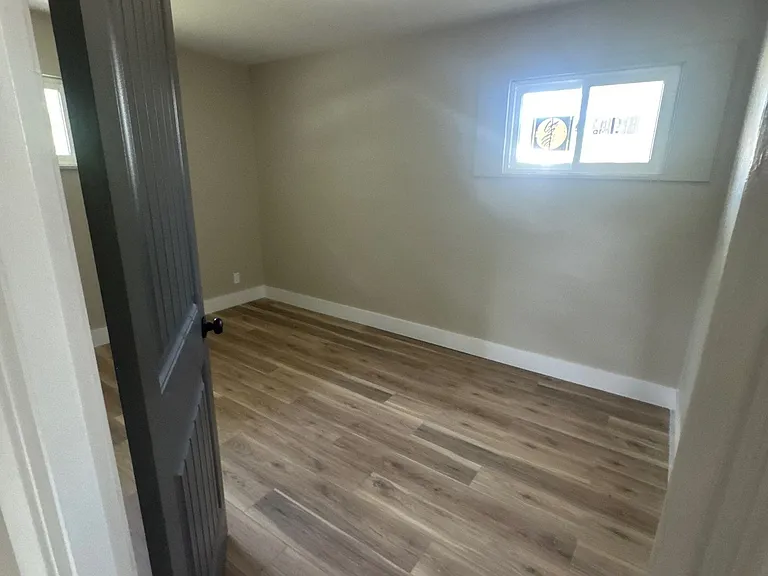 5662 Parchester Dr — Photo 12