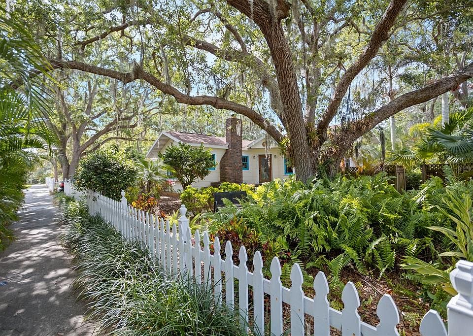 517 Avery Ave, Crystal Beach, FL 34681 Zillow