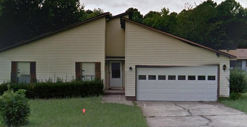 1st image of 9415 Wood Knoll Way