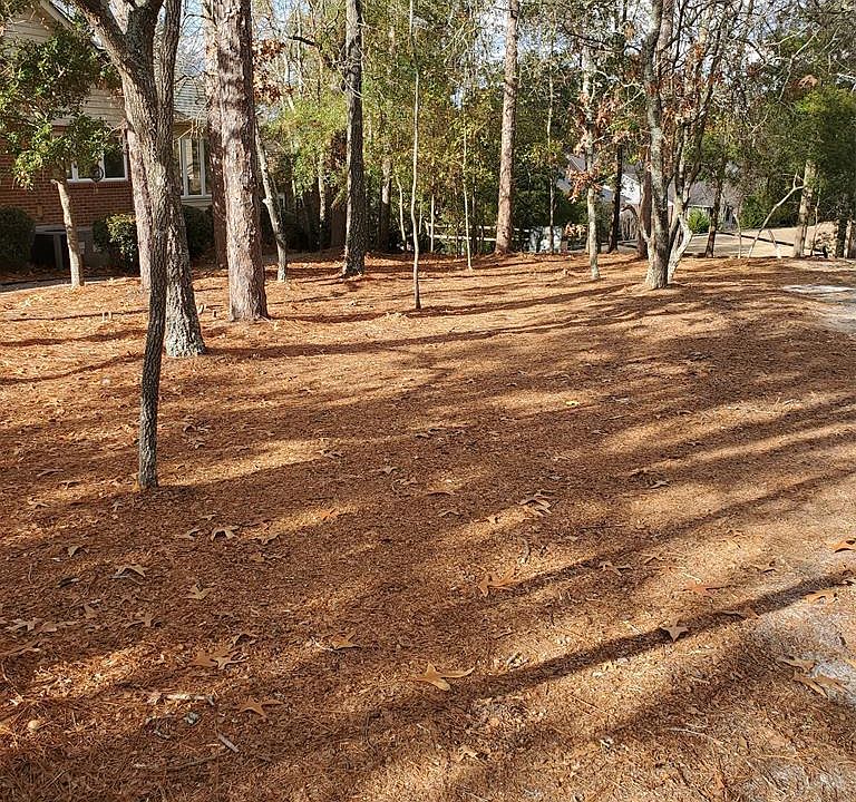 2nd image of 401 Landing Dr