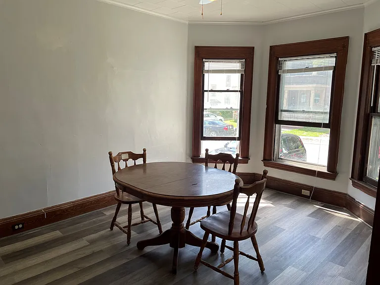 729 S Beech St — Photo 9
