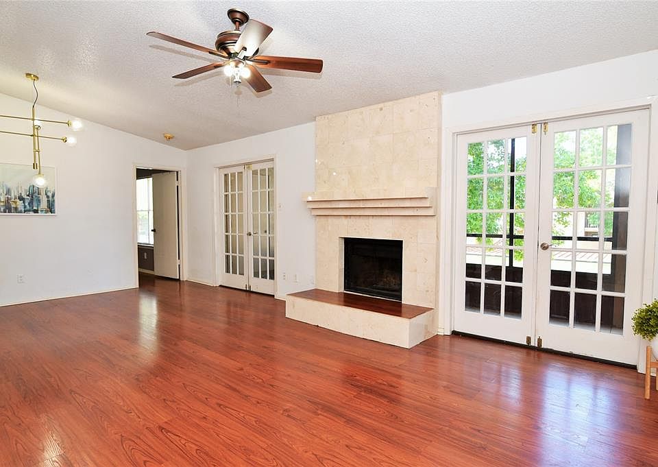 1st image of 10555 Turtlewood Ct Unit 2005