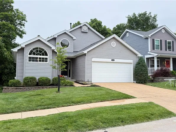 325 Valparaiso Ct, Valley Park, MO 63088