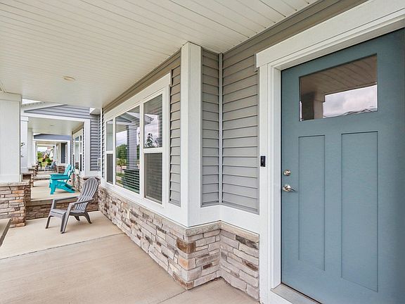 3rd image of 2807 Frisee Dr