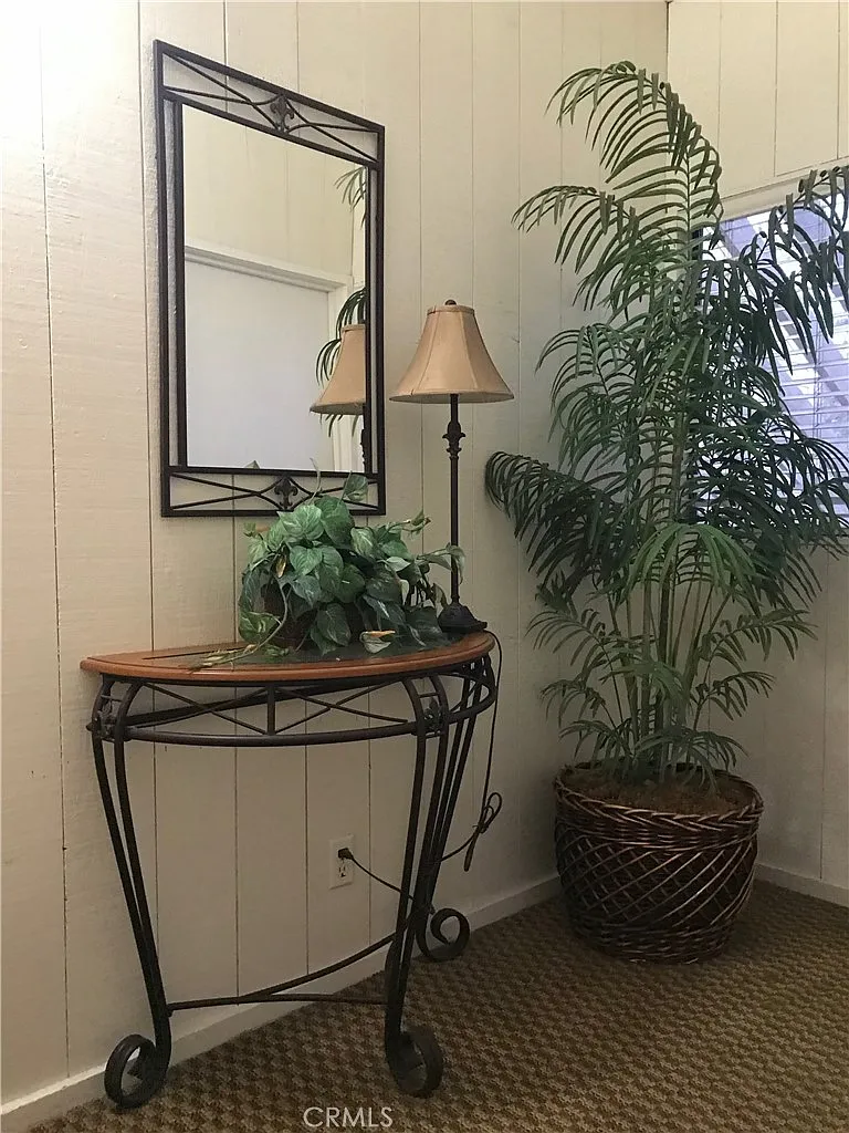Studio, 450 sqft, $2,095 — Photo 4