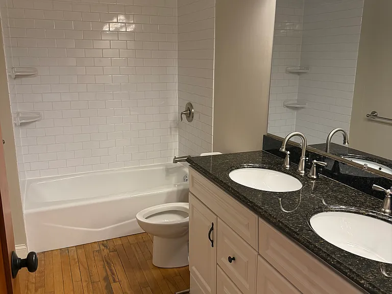 243 E Water St #4A — Photo 6