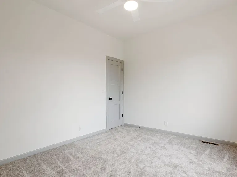 Quaker Condos - $300 Off Immediate Move-Ins! — Photo 45