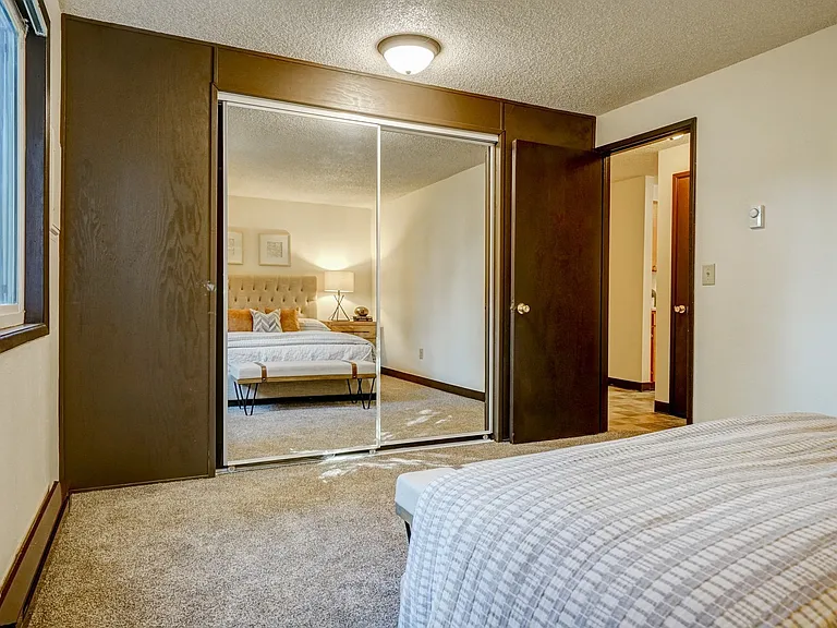 Cedar Crest Apartments — Photo 16