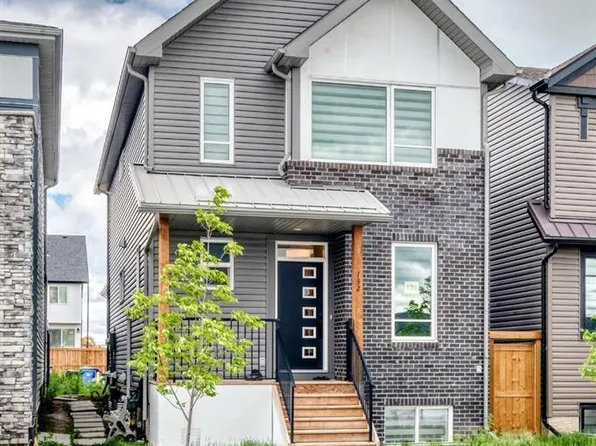 132 W Setonstone Gdns SE, Calgary, AB T3M 3V6