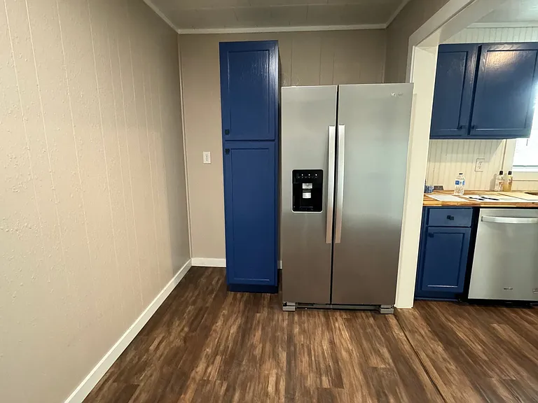 2643 Stillwell Ave — Photo 4