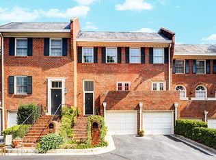 424 Jefferson Cir, Sandy Springs, GA