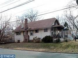 Corner lot