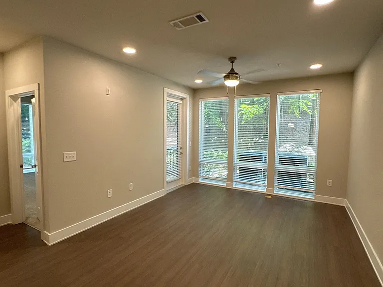 915 Glenwood Apartments on the Beltline — Photo 119