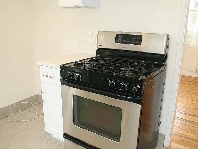 Kitchen - Range