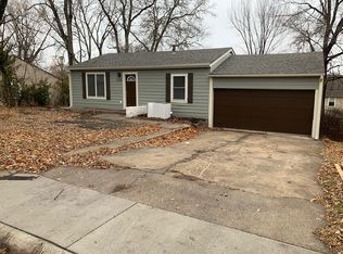 920 Pine St, Eudora, KS 66025