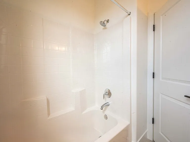 4214 Oak Knoll Rd — Photo 7