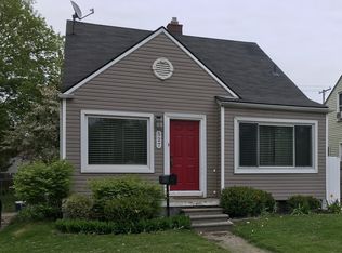 527 S Campbell Rd, Royal Oak, MI 48067