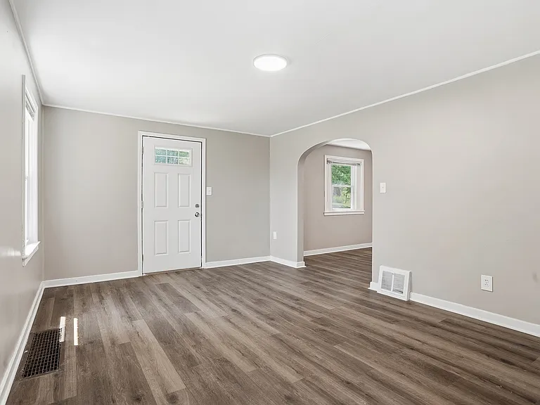 624 Elm Dr — Photo 26