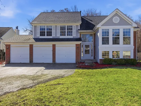 6349 Braxton Ct, Gurnee, IL 60031