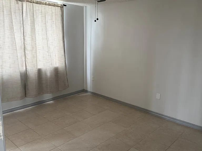 2424 W Tampa Bay Blvd #1 — Photo 8