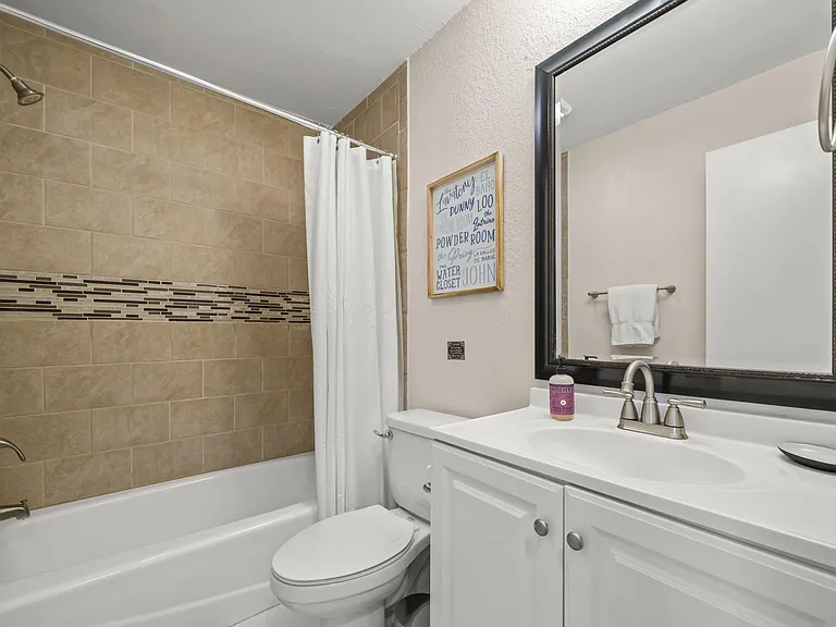 Meadowcreek Dr — Photo 4