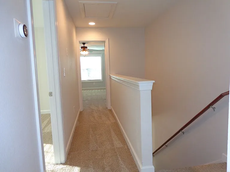 1209 Gunn Hall Dr — Photo 11