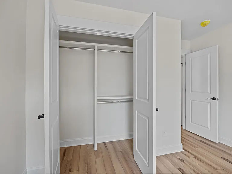 387 Lake Farm Dr — Photo 10