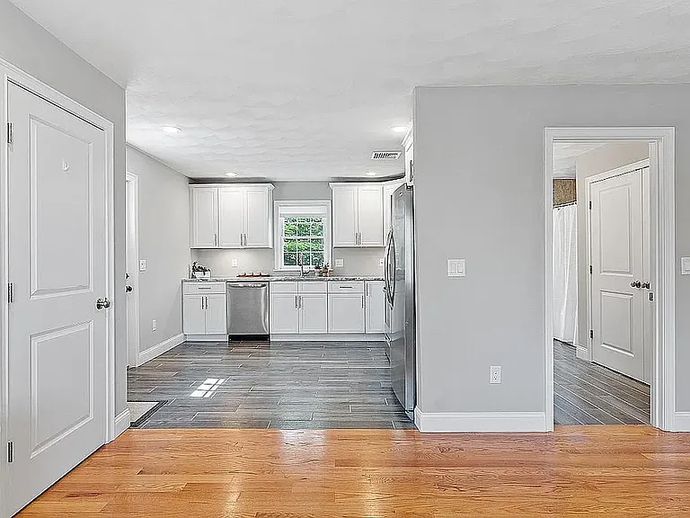 25 Hopkins St #2 — Photo 7
