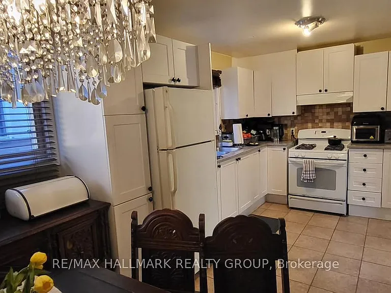 605 Donald St #2 — Photo 2