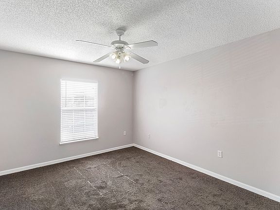 3rd image of 2119 Ardencroft Dr