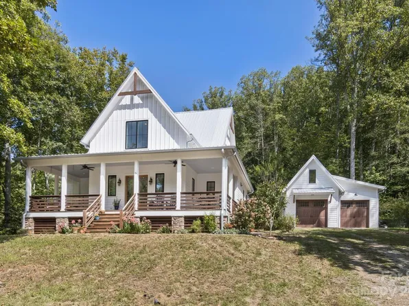 74 Old Sycamore Trl, Weaverville, NC 28787