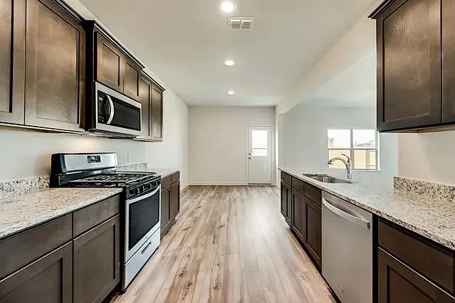 13617 Musselshell Dr — Photo 8
