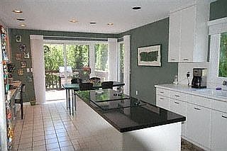 2nd image of 3167 Chambord Dr
