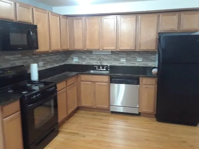 1 bed, 800 sqft, $1,400 — Photo 4