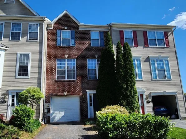 2499 Lakeside Dr, Frederick, MD 21702