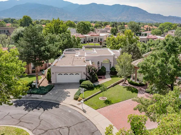 11736 Sky Valley Way NE, Albuquerque, NM 87111