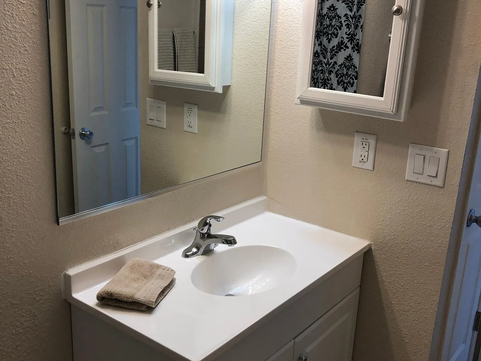 7221 E Virginia Ave — Photo 3
